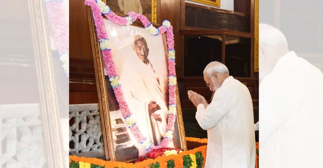 Prime Minister Narendra Modi pays floral tribute to Mahatma Gandhi. File photo: Press Information Bureau