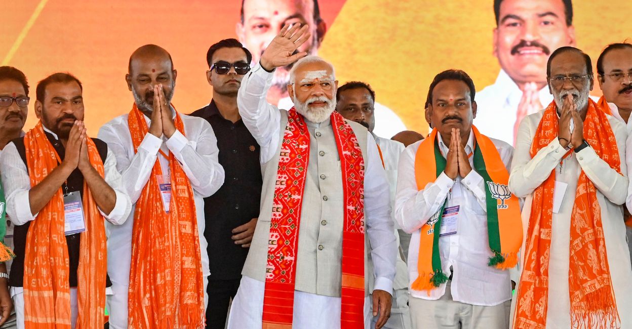 Modi alleges Congress took black money from Adani, Ambani to fight election