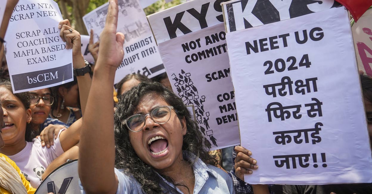 Members of various student organisations stage a protest against the alleged irregularities in the NEET-UG 2024 entrance exam result, in New Delhi, Monday, June 10, 2024. Photo: PTI. 