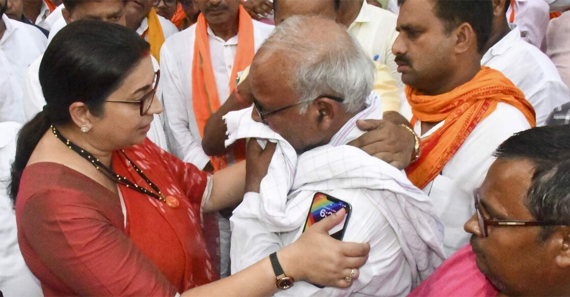 smriti-irani-c Union Minister and BJP candidate from Amethi constituency Smriti Irani interacts with others after she lost the Lok Sabha elections. Photo: PTI