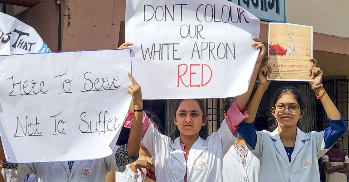 Doctors of Government Medical Collage and Hospital (GMCH) stage a protest against the rape and killing of a Kolkata based post-graduate trainee doctor, in Nagpur. Photo: PTI