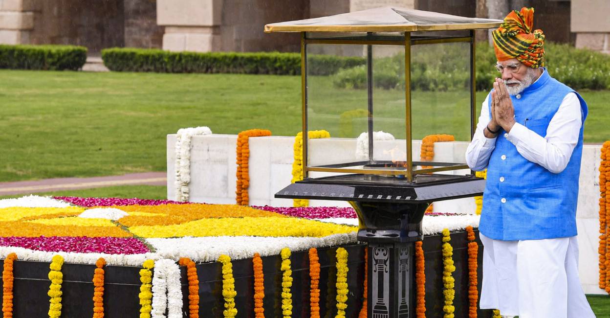 modi-gandhi-memorial modi-gandhi-memorial