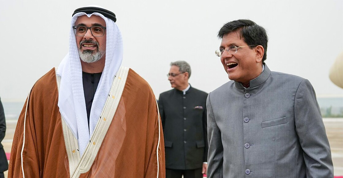 Union Minister Piyush Goyal receives Crown Prince of Abu Dhabi Sheikh Khaled bin Mohamed bin Zayed Al Nahyan upon his arrival in New Delhi. Photo: PTI.