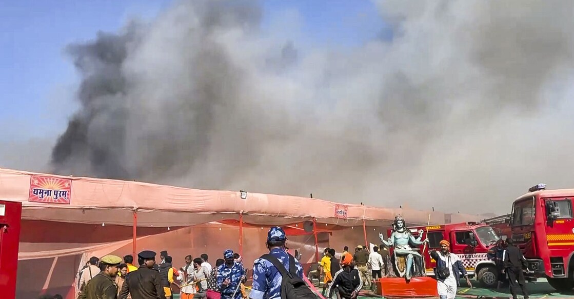 fire-at-mahakhumb-mela fire-at-mahakhumb-mela