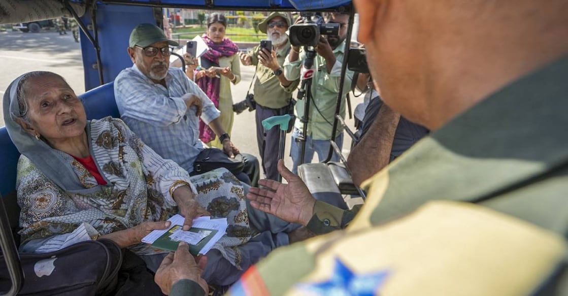 pak-nationals-india-c