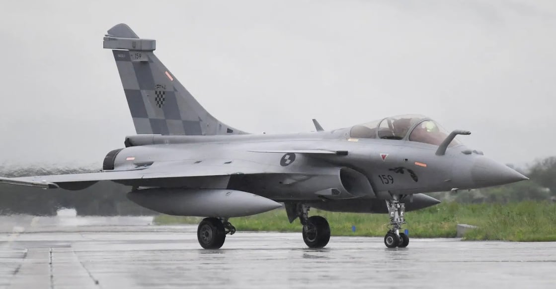 rafale jet Once the Rafale deal is concluded, deliveries of the Rafale-M fighter jets will begin in 2028-29, with all 26 aircraft expected to be supplied by 2031-32. Photo: IANS