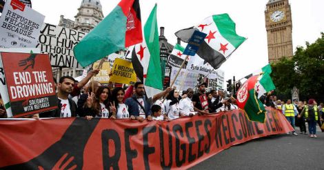 20,000 refugee supporters march through London