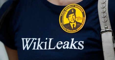 Hacker who gave up Wikileaks source Chelsea Manning dies