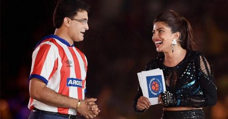 ISL kicks off with glittering ceremony