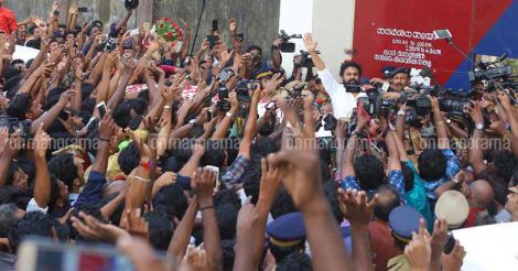 Fans cheer, festoons fly as Dileep walks out of jail