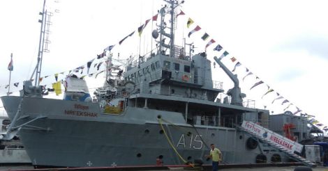 Cyclone Ockhi: Navy deploys four ships, two aircraft to locate missing fishing boats