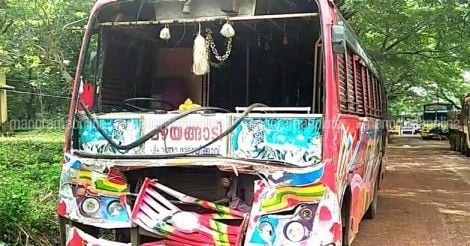 Bus accident claims 5 lives in Kannur
