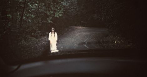 'Apparitions' walk the road, scare away road-users