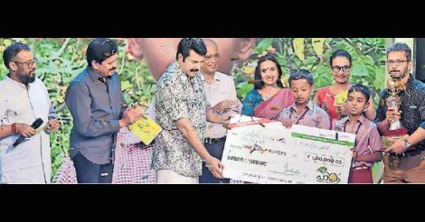 Mangalam Gandhi Smaraka UP School wins Manorama’s ‘Nalla Paadam’ award