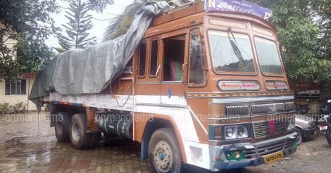Kozhikode-bound explosive-laden lorry seized at Kerala-K'taka border