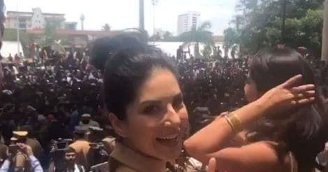 Kochi pours onto the streets as Sunny Leone lights up city
