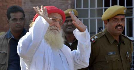 Irked by scribe's question, Asaram calls himself 'donkey'  