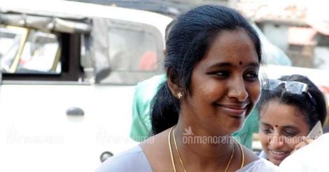 Nishanthini faces departmental action for physical assault on senior bank manager