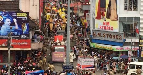 Modi, Baahubhali 'walk' Tripunithura road as Kerala heralds Onam