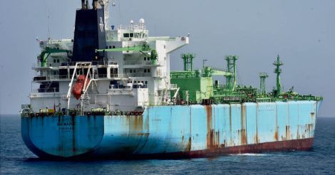 Chennai oil spill: Six days after oil spill, clean up efforts intensified