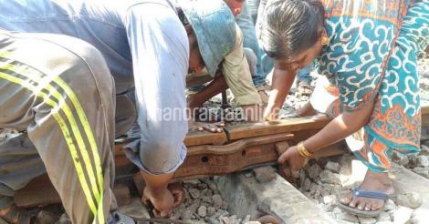 Gangman spots crack on railway track in Kollam, stops train 