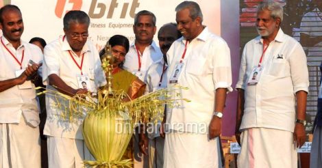 Kalabhavan Mani 's life a lesson for many: Pinarayi