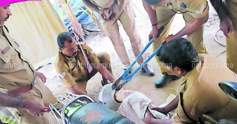 Kottayam: Dog's head gets stuck in aluminum pot, firemen comes to its rescue