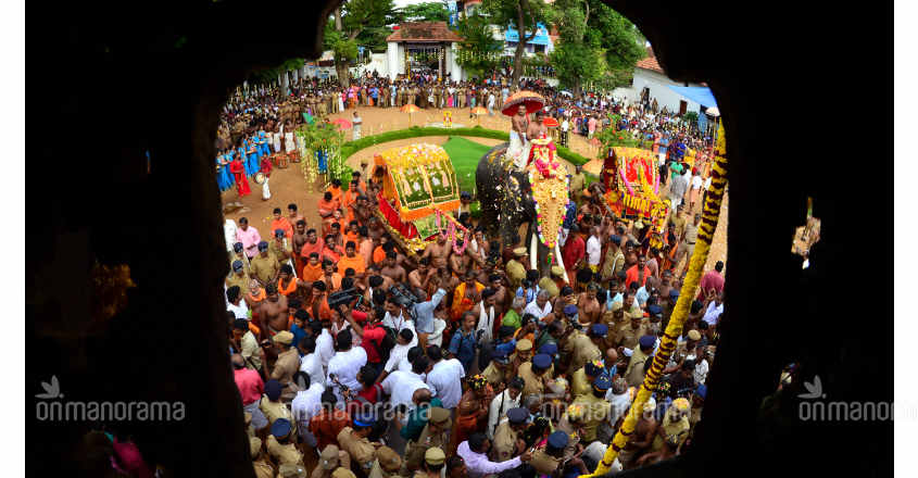 The Devi, her henchman and her complaint-box friend on the way to the capital The Devi, her henchman and her complaint-box friend on the way to the capital