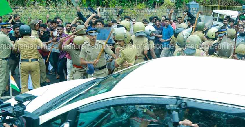 Stones, eggs hurled at K T Jaleel's vehicle