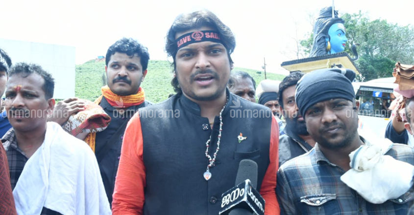 Sabarimala temple opens amid tight security Sabarimala temple opens amid tight security