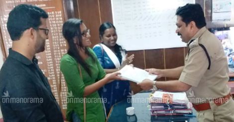 Revealed! The fangirl who yearned for her dear KSRTC bus | Video