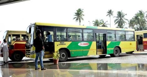 Woman chases KSRTC bus, thrashes driver in Alappuzha