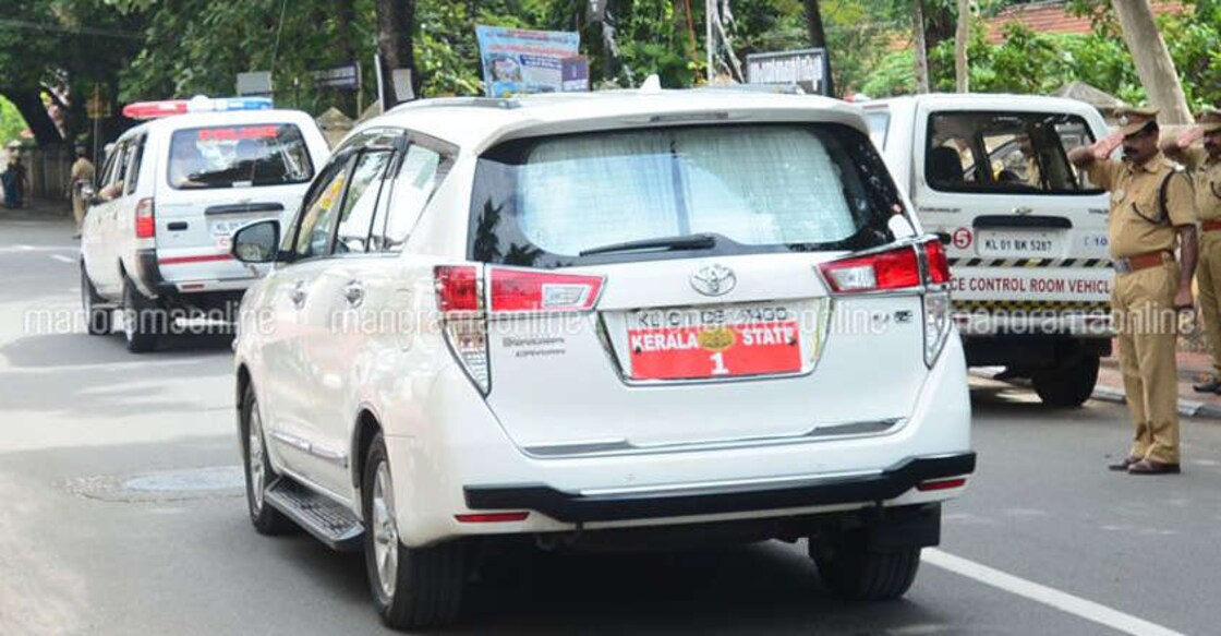 Traffic fines? Not for Kerala CM and other politicians