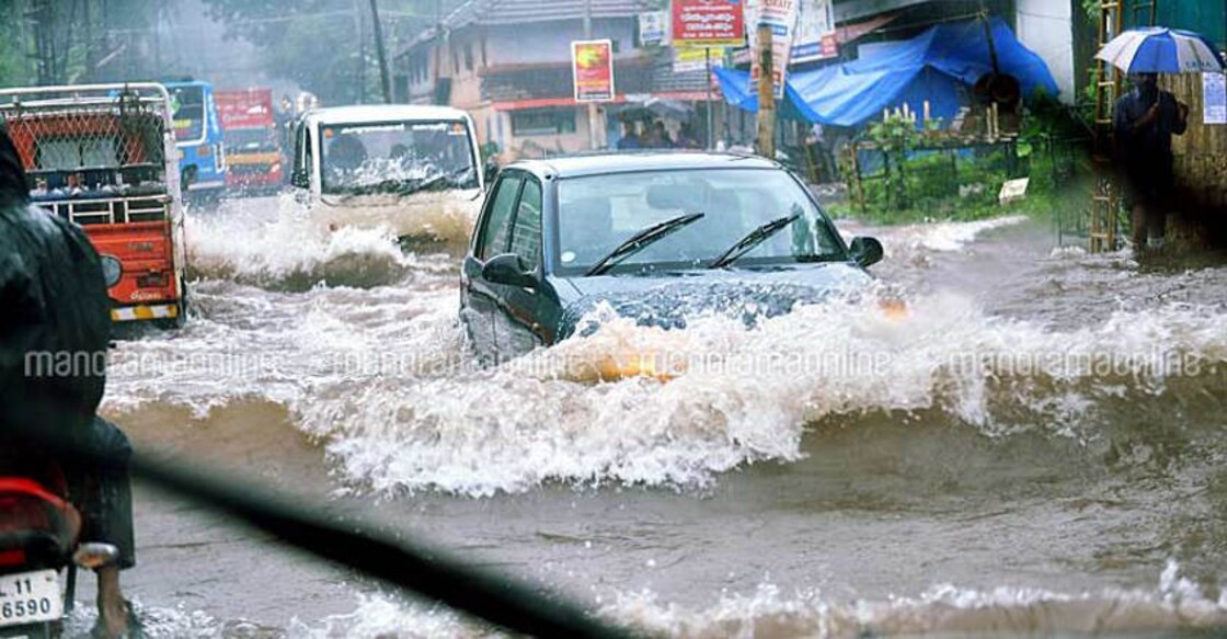 Avoid these marooned roads across Kerala