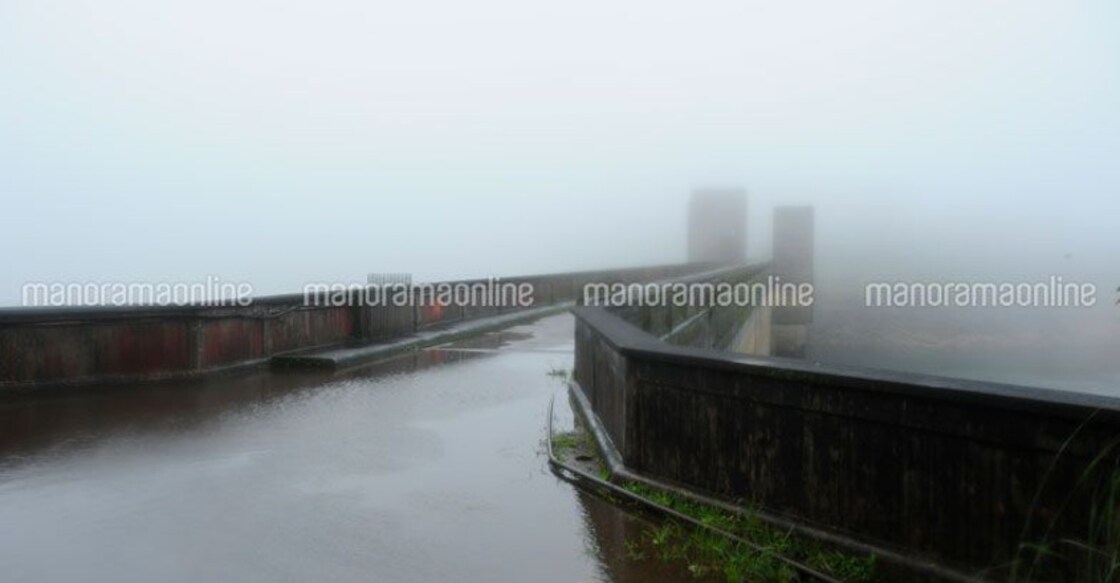 Pathanamthitta's Kakki-Ananthodu dams near full capacity, red alert issued