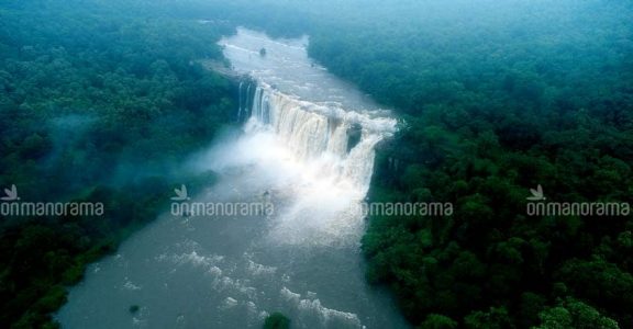 Athirappilly waterfalls Athirappilly waterfalls