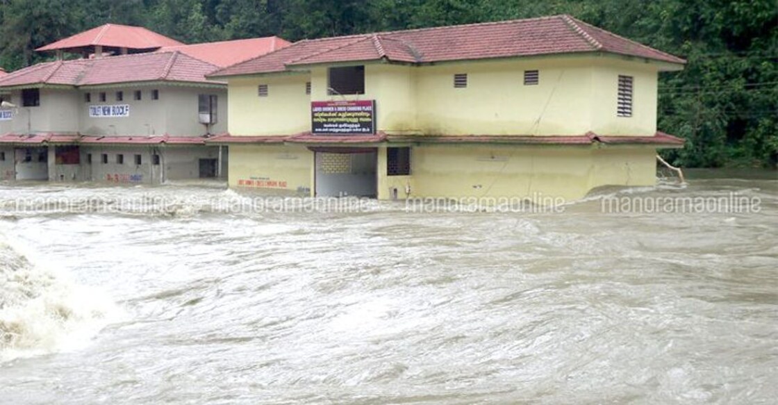 Sabarimala pilgrimage almost impossible as Pampa changes its course