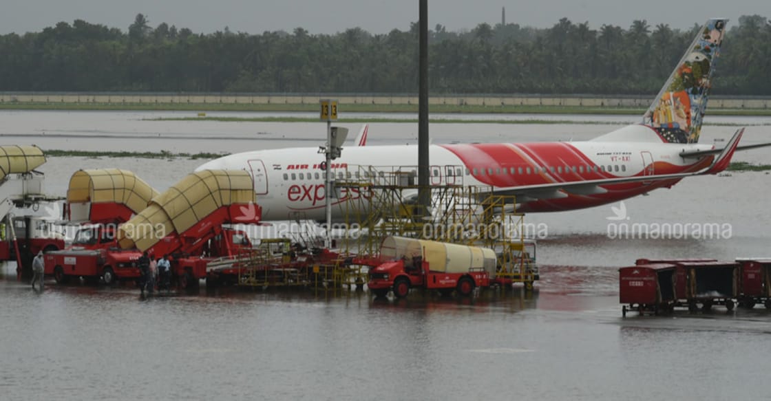 Kochi airport flooded Kochi airport flooded