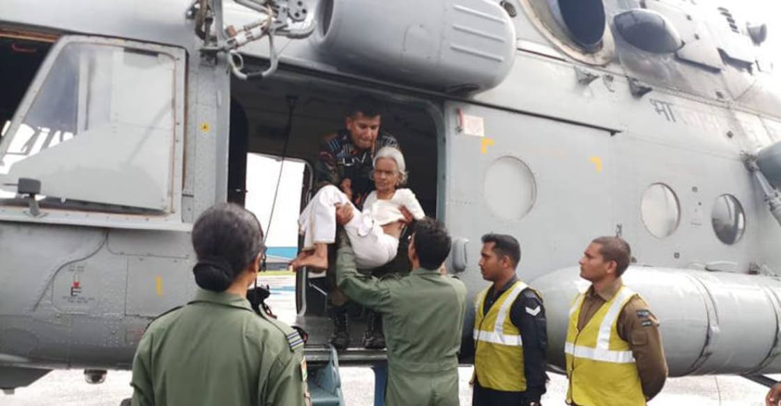 As many as 900 airlifts were done so far by 22 helicopters. 