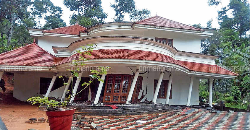 Be vigilant when you return home after flood | Kerala Floods 2018 ...