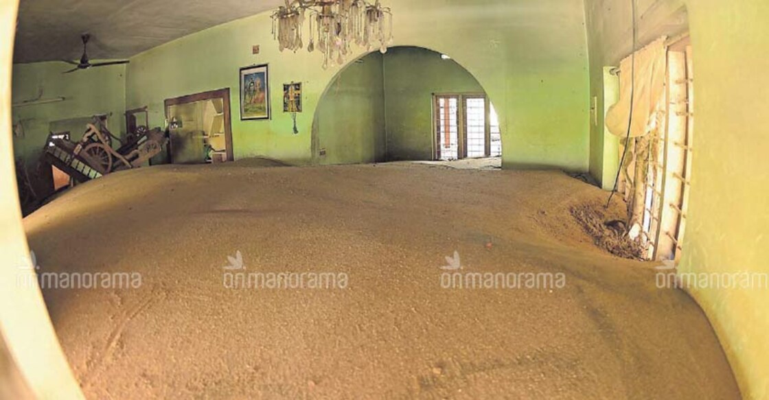 Kerala rain fury: Focus on cleaning houses and public places