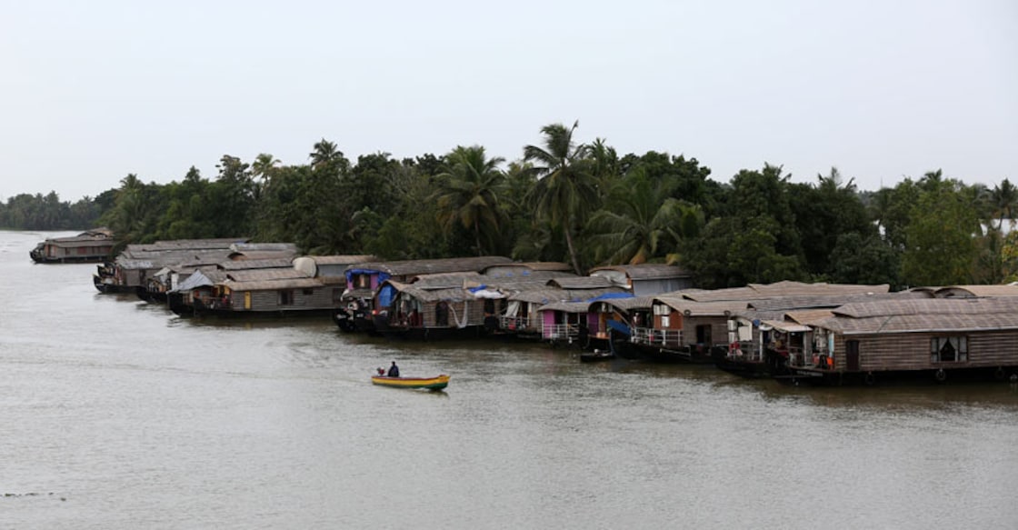 Kerala should emulate the Dutch model to fight floods Kerala should emulate the Dutch model to fight floods