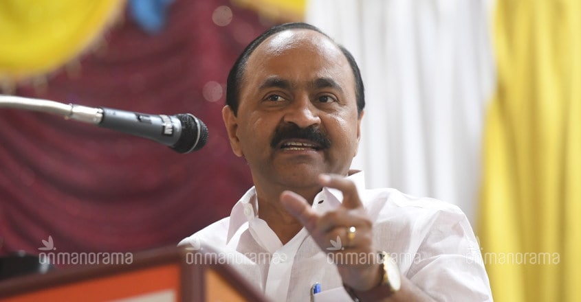 Jaleel admits giving marks to student with 'fire in the eye', Satheesan ridicules it Jaleel admits giving marks to student with 'fire in the eye', Satheesan ridicules it