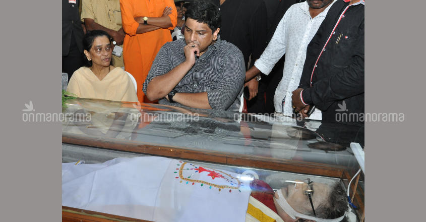 captain-raju-family captain-raju-family
