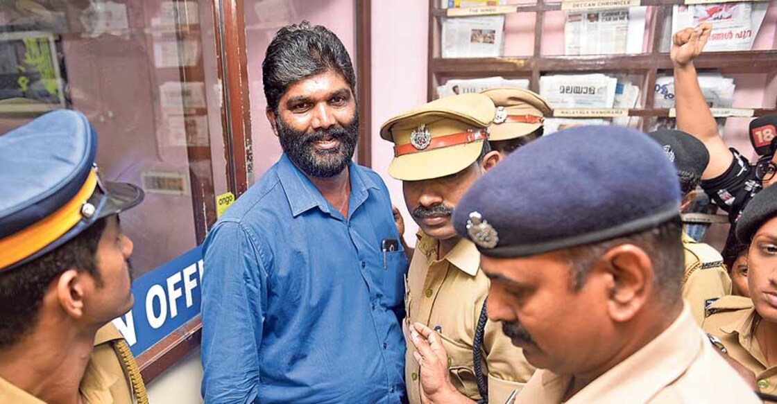 Women journalists march to Thiruvananthapuram Press Club, demand ouster of secretary