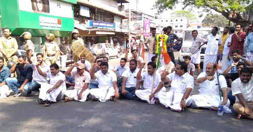 Hartal in Kerala after two Youth Congress workers hacked to death in Kasaragod Hartal in Kerala after two Youth Congress workers hacked to death in Kasaragod