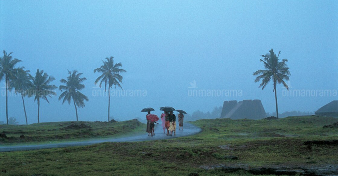 Rainy season about to set in, red alert for 4 Kerala districts