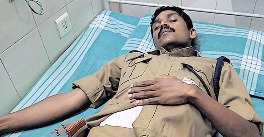 Feud among fire brigade employees turns ugly Feud among fire brigade employees turns ugly
