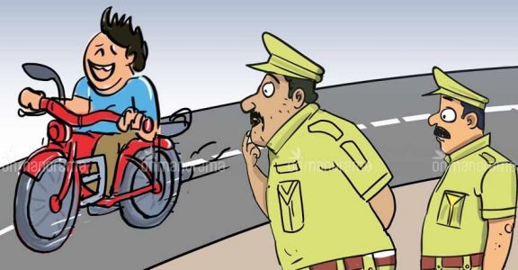 'Give us good roads': Anger brews on Kerala roads as cops act tough on traffic violations 'Give us good roads': Anger brews on Kerala roads as cops act tough on traffic violations