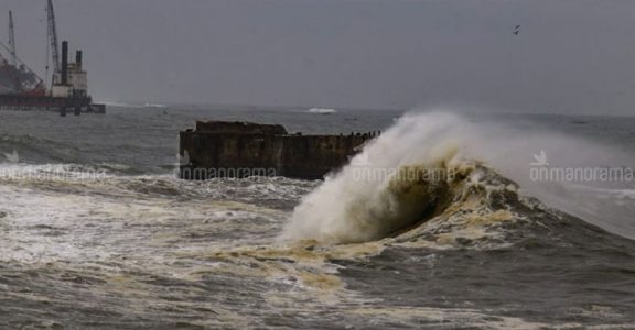 Kerala’s superheroes battle giant odds as sea swallows the coastline Kerala’s superheroes battle giant odds as sea swallows the coastline